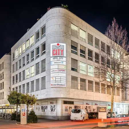 City Hotel